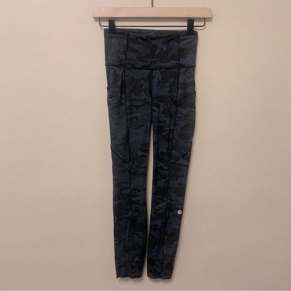 Lululemon Fast and Free Tight II 25" Heritage 365 Camo Deep Coal Multi Size 2 - Picture 2 of 14